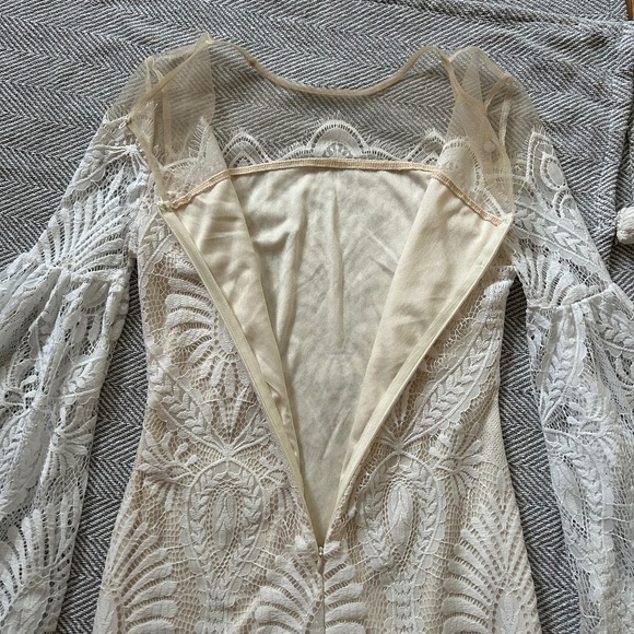 CBR⎪Long Sleeve Lace Dress - Picture 8 of 10